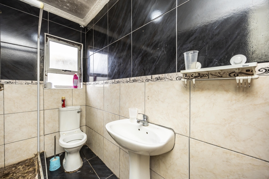 3 Bedroom Property for Sale in Amalinda North Eastern Cape